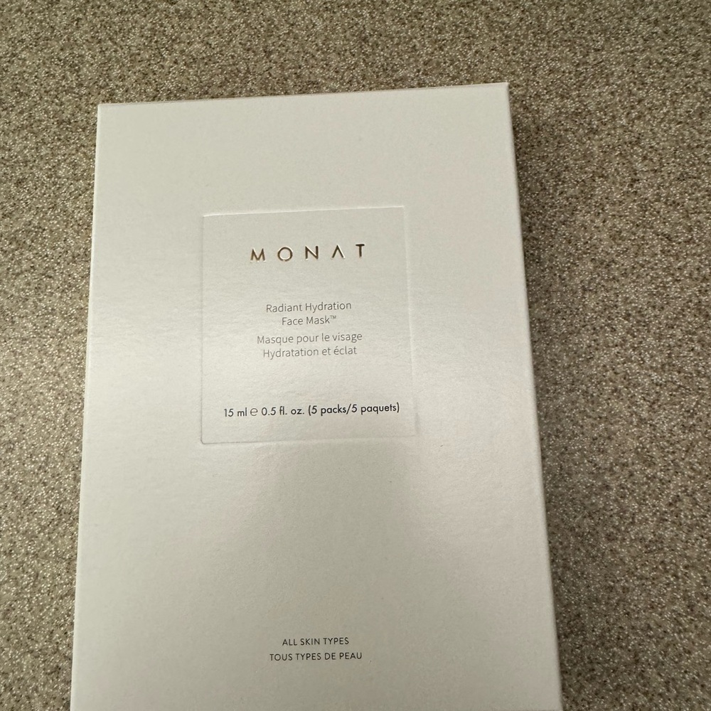 Monat Radiant Hydration Face Mask